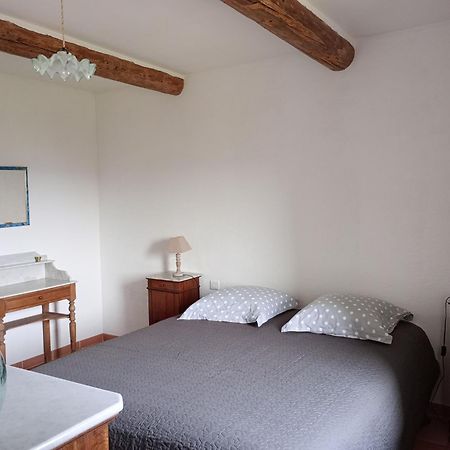 Le Lavoir Lacoste  Zimmer foto